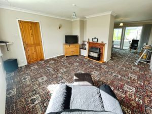 Lounge area- click for photo gallery